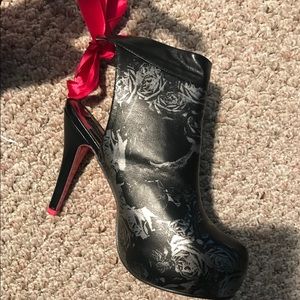 Pink Ribbon tie Bad Ass Boot